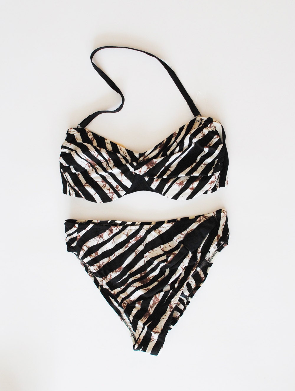 Vintage Bikini // Underwire Bikini set // Bandeau // Halterneck Black White Swimsuit // Size 42 D Cup