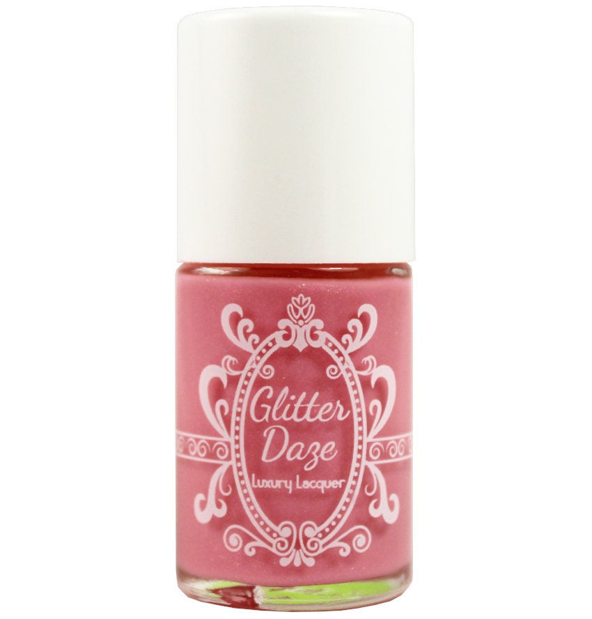 Strawberry Slumber Nail Polish 15 mL