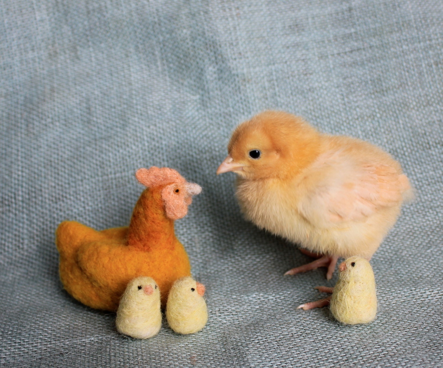 Felt Hen and Chicks - Set of 3 Buff Orpingtons