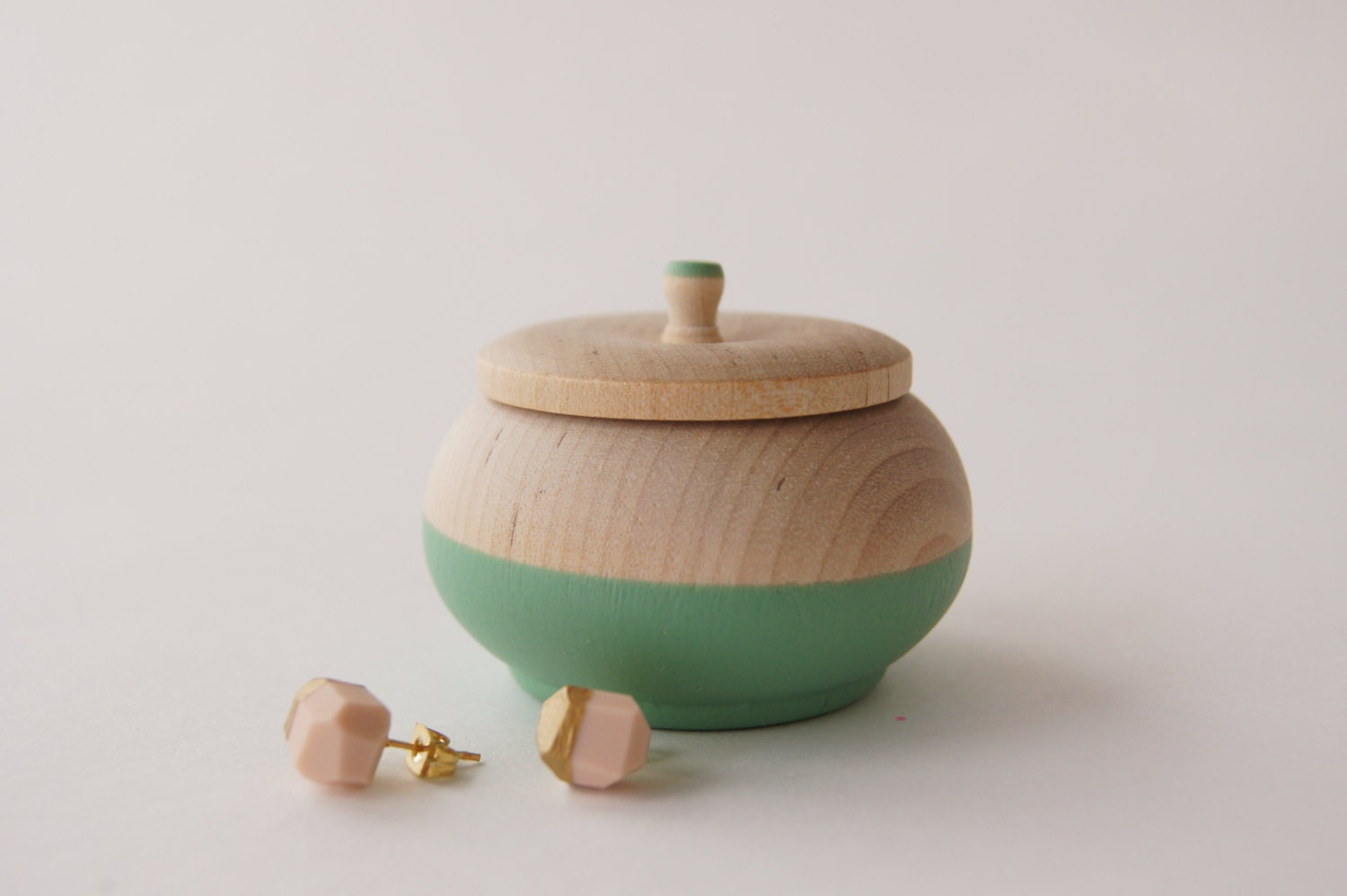 Mini Treasure Pot, Turquose:  Wedding Decor, Engagement, Special Jewelry Box, Toothfairy
