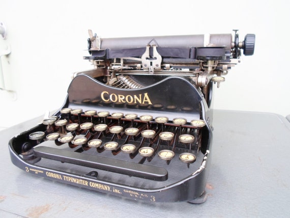 Antique, Corona Typewriter Co. No. 3, Travel Typewriter , Made in 1919, Mid Century Modern, Industrial, Office, Made in Groten NY USA