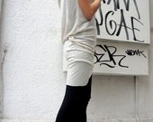 Free Shipping / Loose Extravagant Asymmetric Top / Knit Ivoryy fabric/