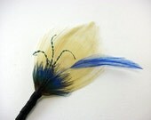 White Peacock Feather Boutonniere / Ivory Lapel Pin / Groomsmen / Peacock Wedding / Sapphire Blue