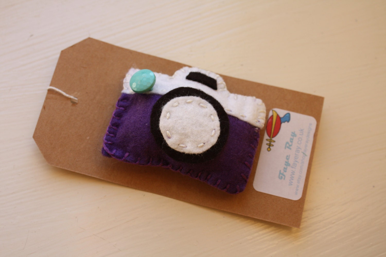 Purple Felt Vintage Camera Brooch - Pin Badge - Photography