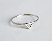 Silver Spike Ring, Chevron Ring, Triangle Ring, Hammered Ring, Sterling Silver, Thin ring, Simple Ring