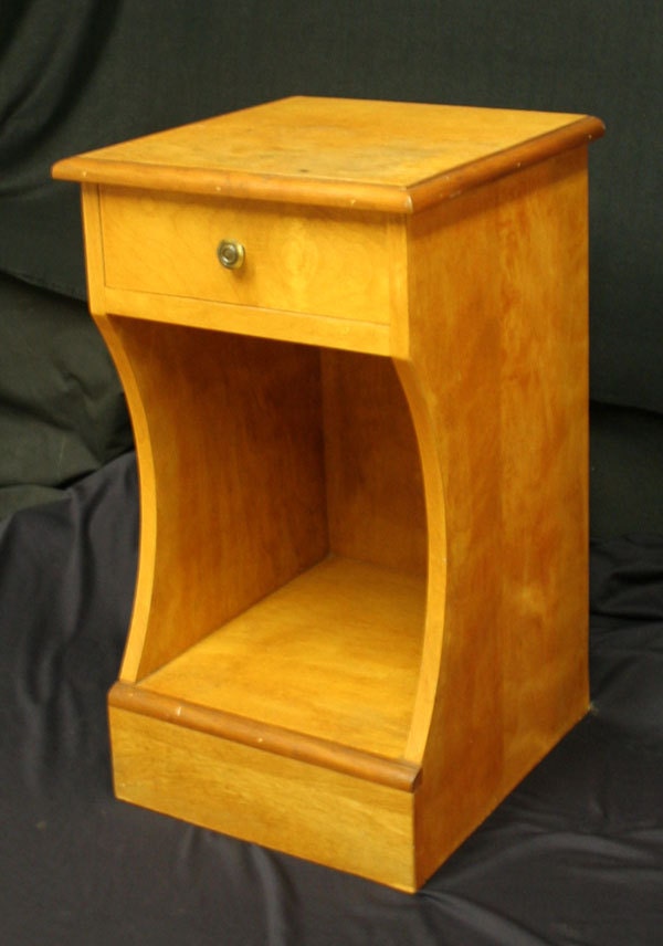 Beautiful Small Mid Century Nightstand End Lamp by ScrantonAttic
