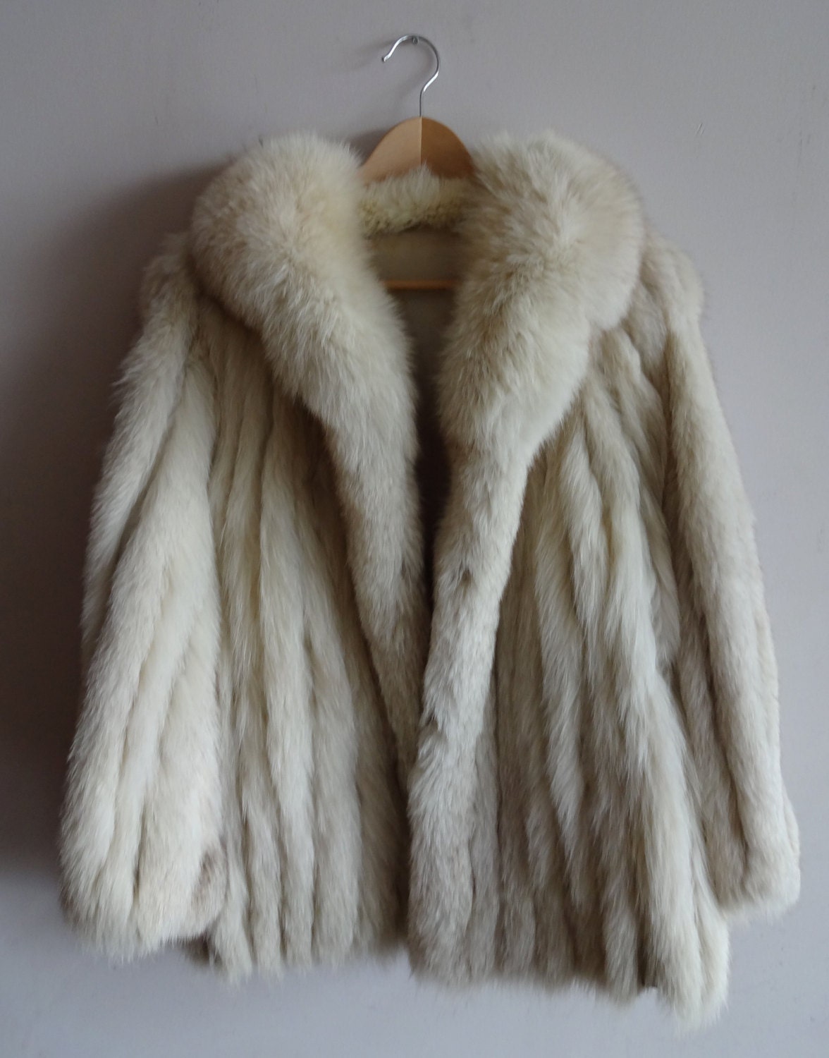 Silver fox fur coat SALE by ASSEMBLYVINTAGE on Etsy