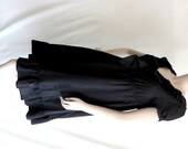 V058 80s Dress Black Cotton Ruffles Neck Short Puff Sleeve 1980s Simple Black High Empire Waisted Retro Vintage Clothing Knee Length Medium