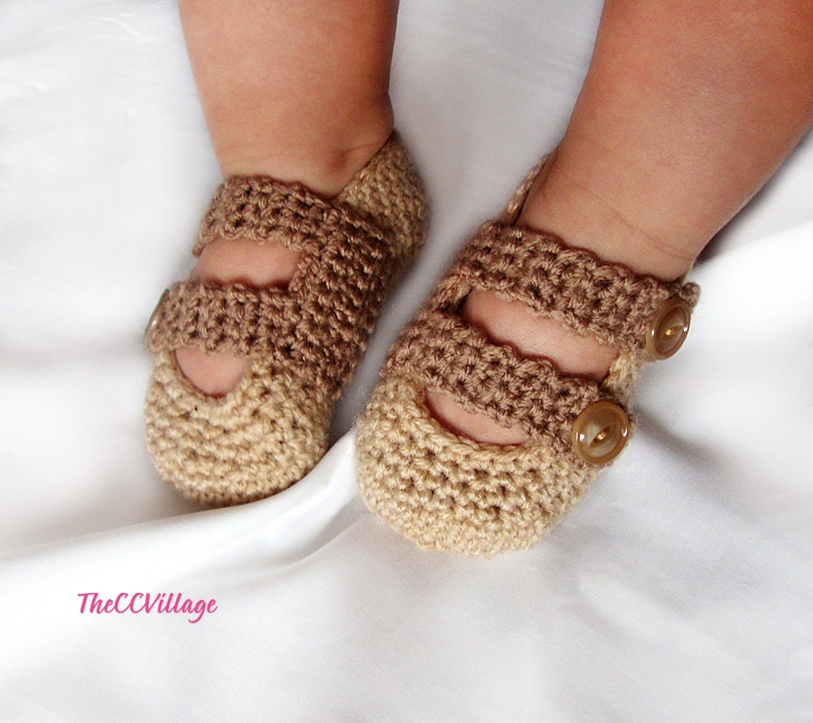 Brown handmade crochet baby Boy shoes with Brown buttons, Ballerina Newborn Baby Shoes, Slippers For Spring and Summer