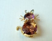 Vintage Crystal Cat Brooch // Vintage Crystal Pin // Vintage Purple Crystal // Vintage Purple Crystal Gold Tone Cat Brooch Pin