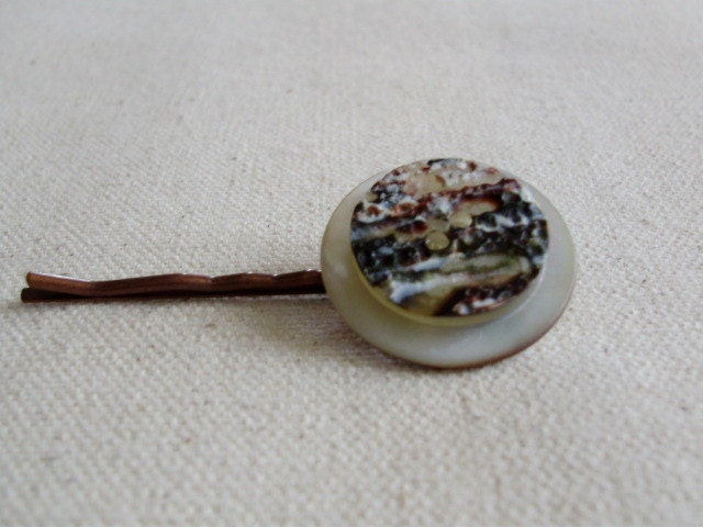 SALE Vintage Shell Button Bobby Pin - Black and White - Rustic Reclaimed Recycled Upcycled Ecofriendly Hair Pin Accessory