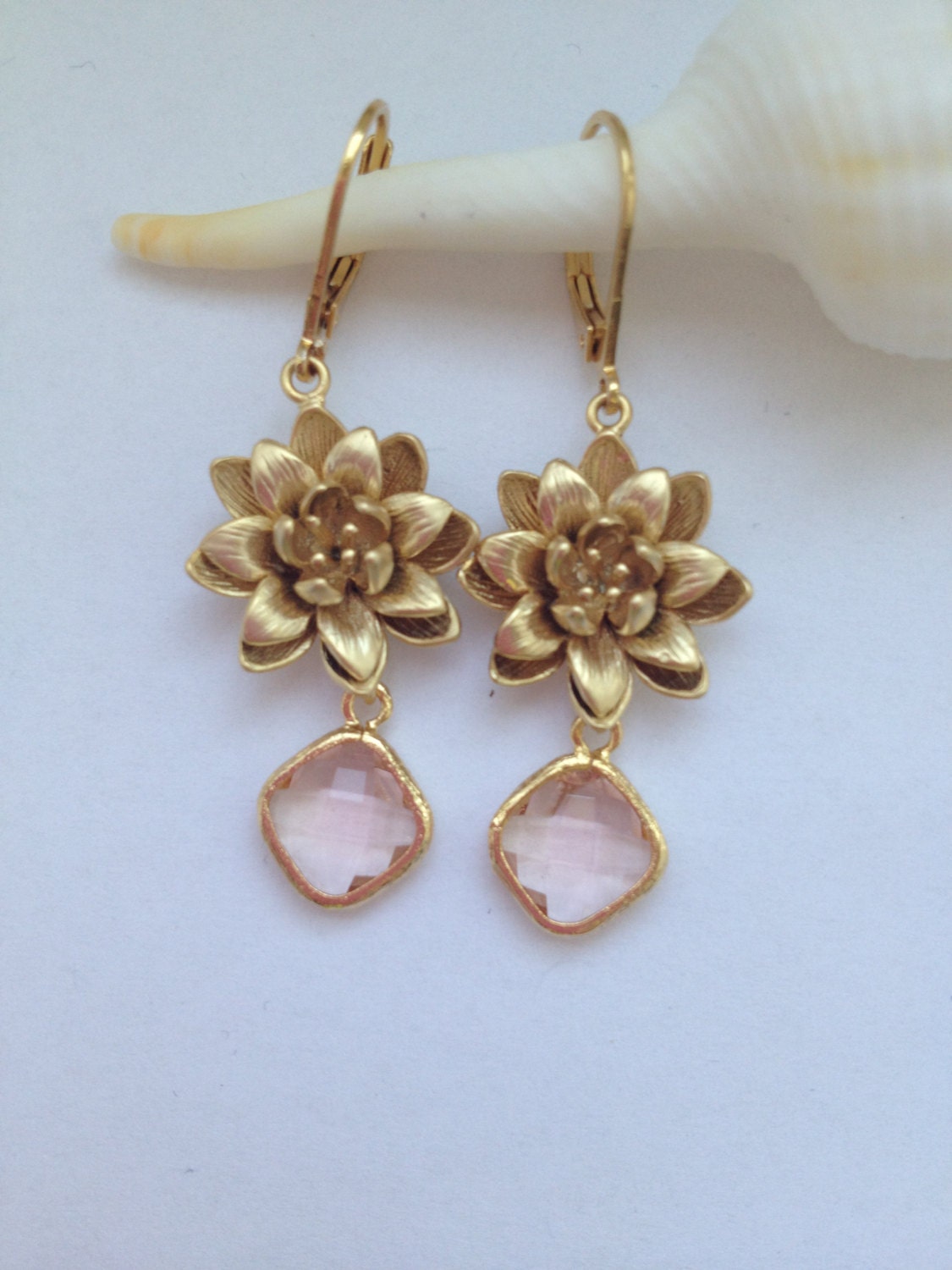 Light peach gold plated earrings - Chalcedony Earrings - Flower Earrings - Bezel Set Earrings - Dangle Earings - Drop Earrings - Gift