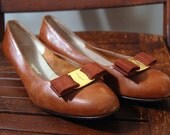 Vintage Salvatore Ferragamo Vara - Bow Shoes - Tan Leather