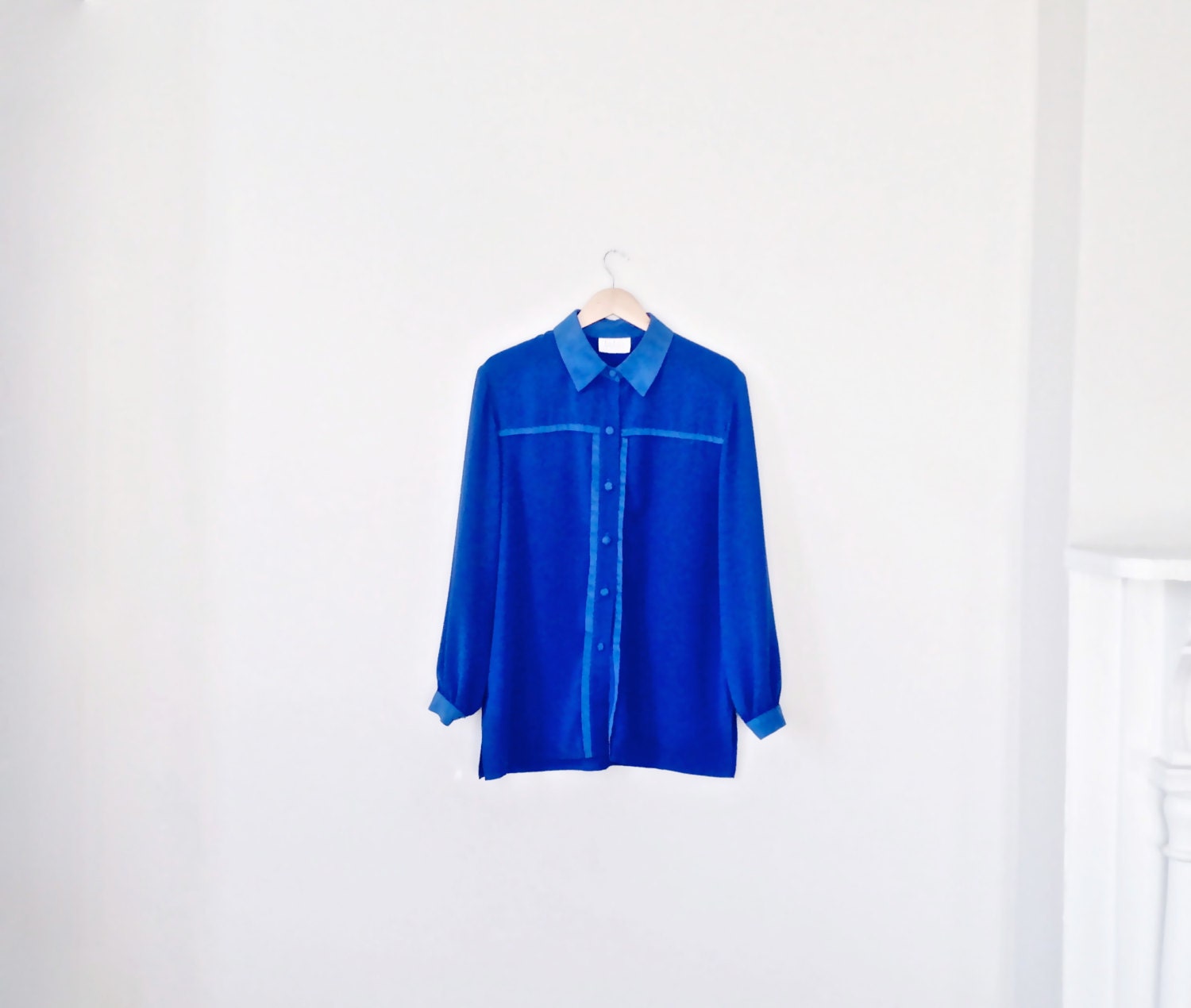 Blue blouse with faux suede collar