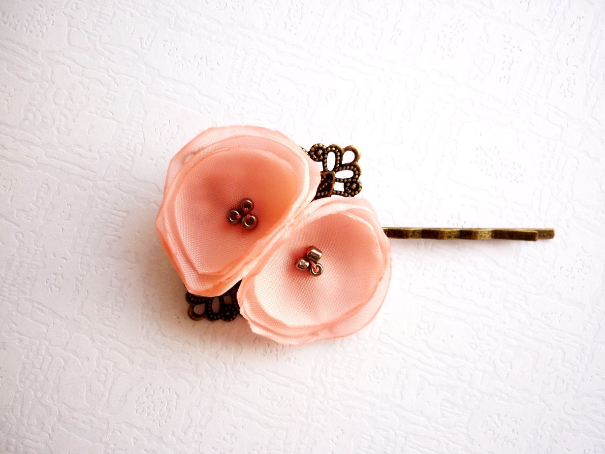Vintage Blush Wedding Hair Accessories, Soft Pink Flower, Poppy, Bobby Pin, Bronze Pin, Pink Floral Weddings  Free shipping to EU, US, CAN