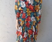 Summer Sun Dress / Floral Spring Dress for Easter/  Vintage Clothing by Feisty Farmers Wife