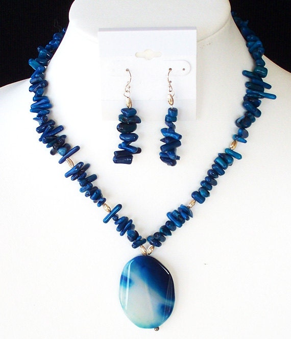 NECKLACE BEADWORK Aqua Blue Dye Bamboo Coral beads Sterling Silver Necklace Oval Bead Dye Agate Pendant Jewelry Set