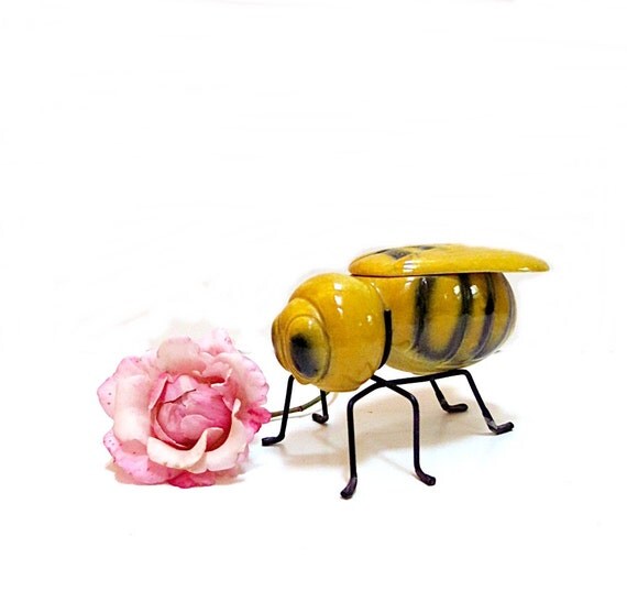 Pottery Bumble Bee Honey Pot Vintage 1960s by CoconutRoad on Etsy