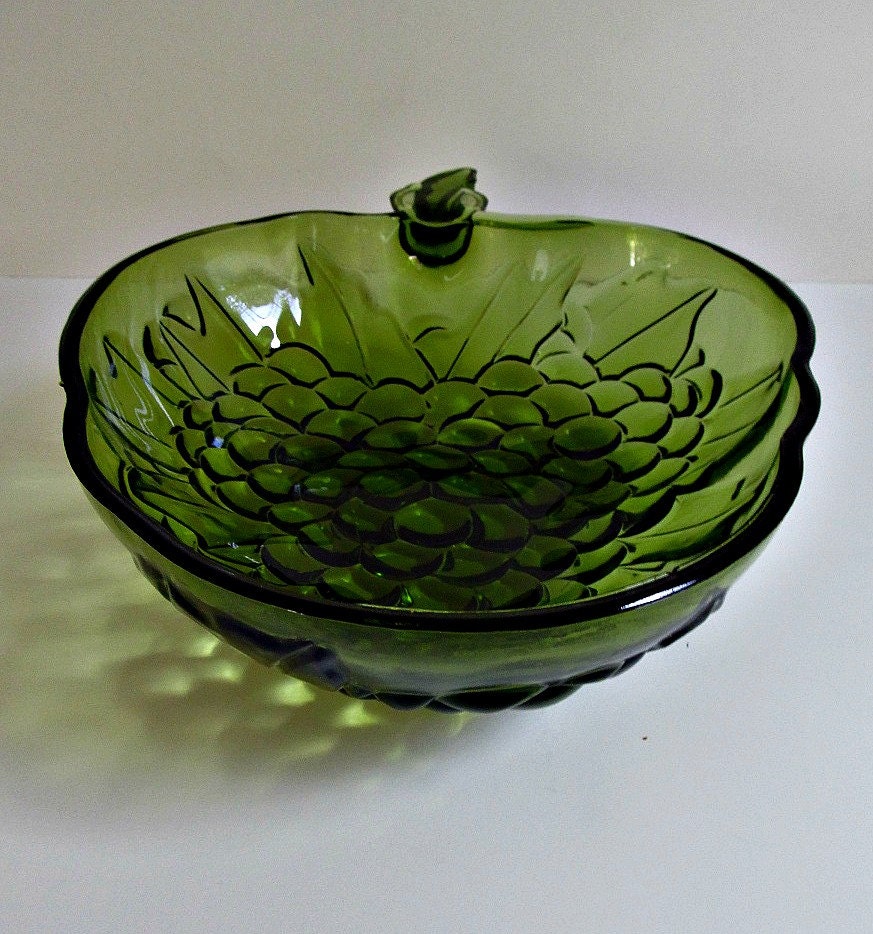 Green Grape Glass Bowl Vintage Mid Century by LizzieJoeDesigns