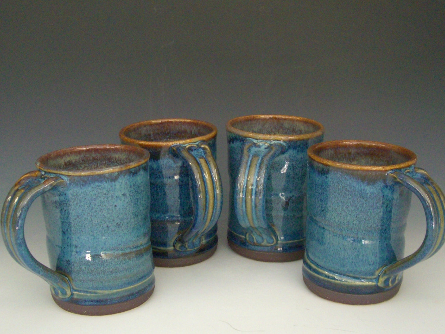Hand thrown stoneware pottery mugs set of 4 by GuccionePottery