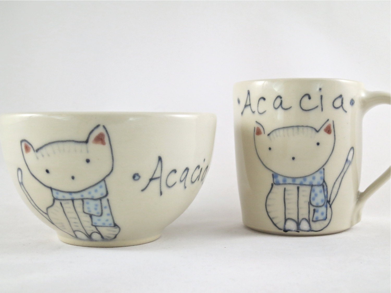 Personalized Childs Cup and Bowl Set - Cat and Scarf