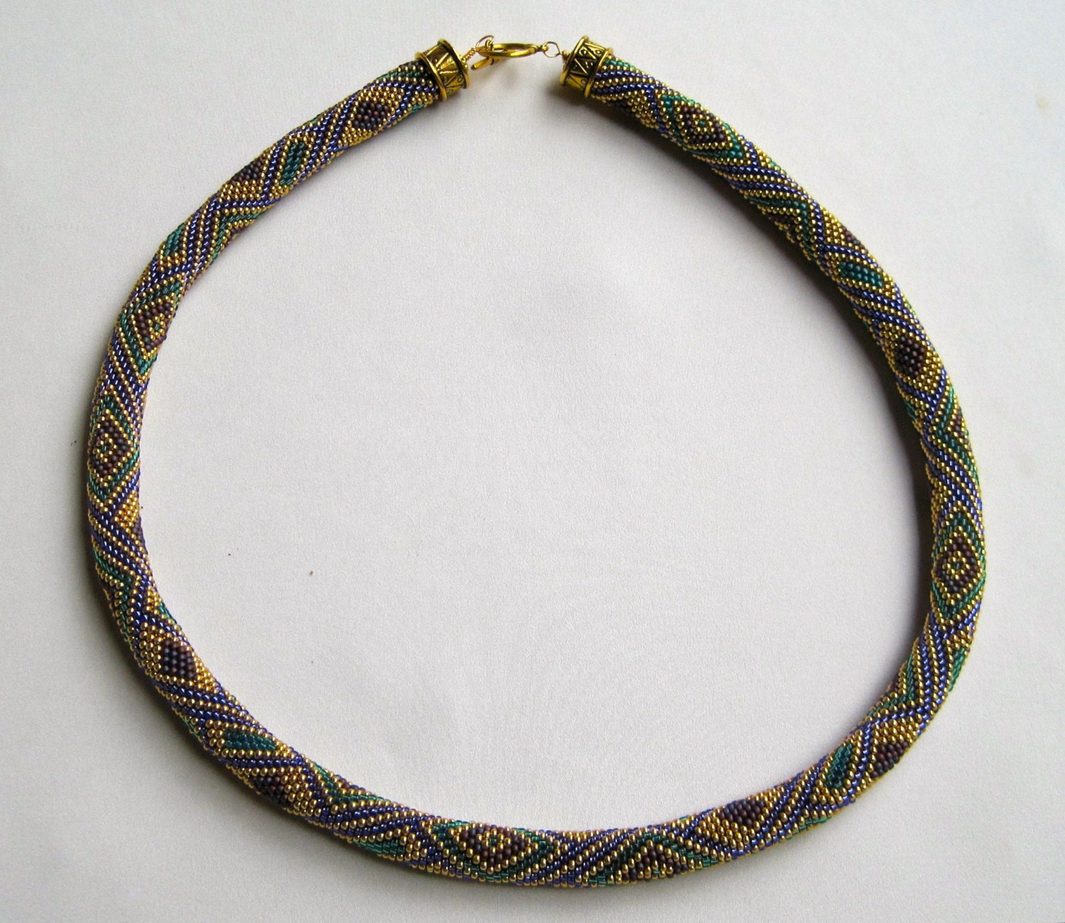 Bead Crochet Necklace Pattern: Mardi Gras Diamonds Bead Crochet Necklace Pattern