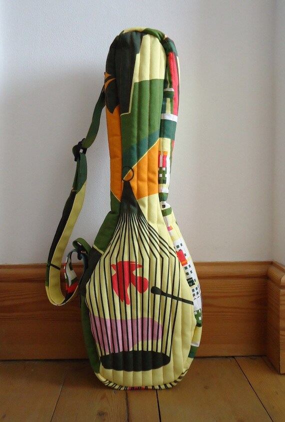 Quilted ukulele case (soprano sized) in yellowgreen bird cage fabric