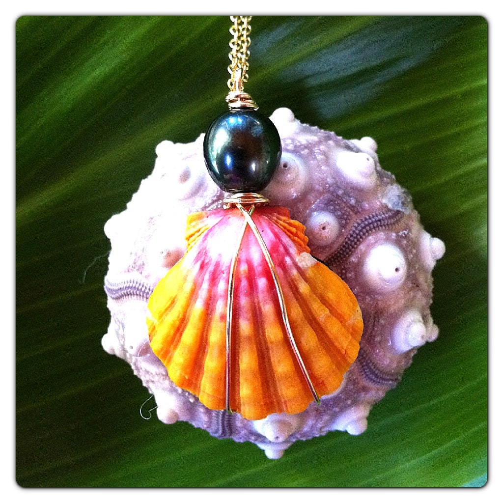 Sunrise Shell & Tahitian Pearl Necklace