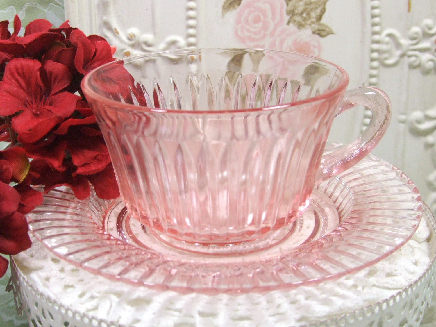 Pink Depression Glass Teacup Queen Mary by TheSweetBasil on Etsy