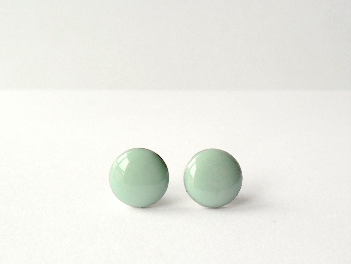 Mint green studs, pastel round earrings, resin post earrings, simple jewelry - ThePurpleBalloon
