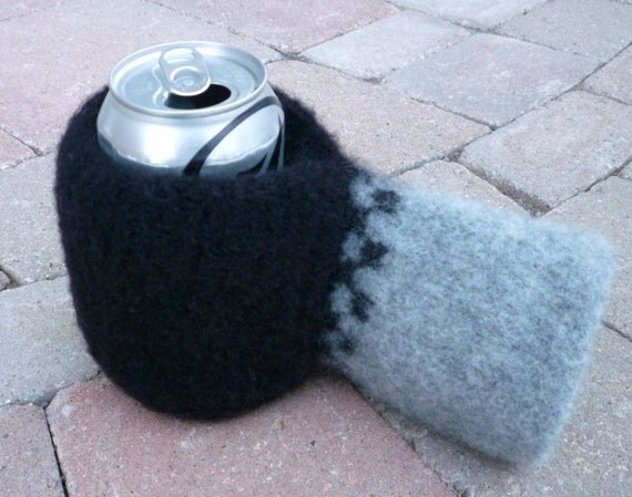 Beer Mitt Knitted Felted Black and Grey by lillandsissel on Etsy