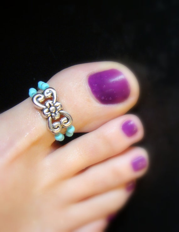 Big Toe Ring Silver Metal Flower Swirl by FancyFeetBoutique