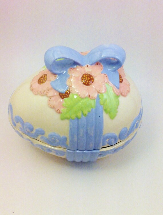 Vintage Ceramic Easter Egg Box with Pink Flowers and by Comforte