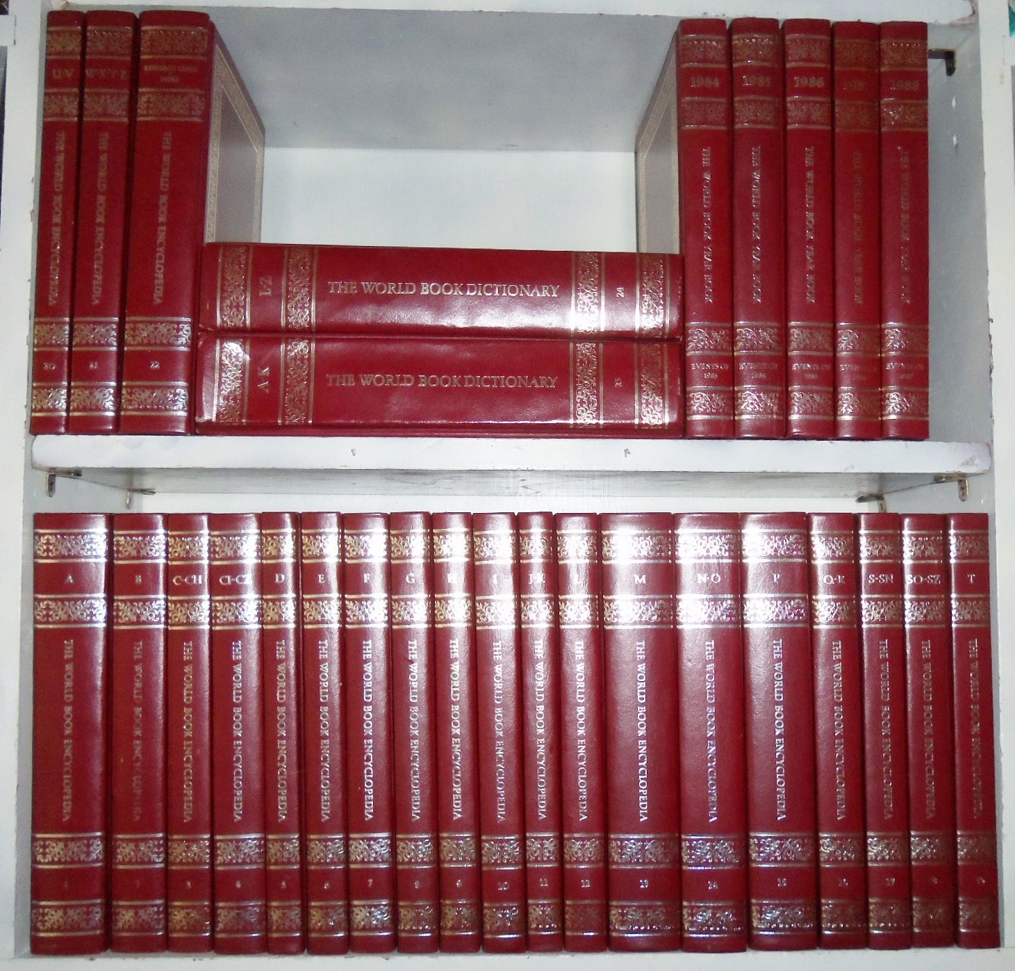 Complete 22 Volume 1983 World Book Encyclopedia Set By BooksShop