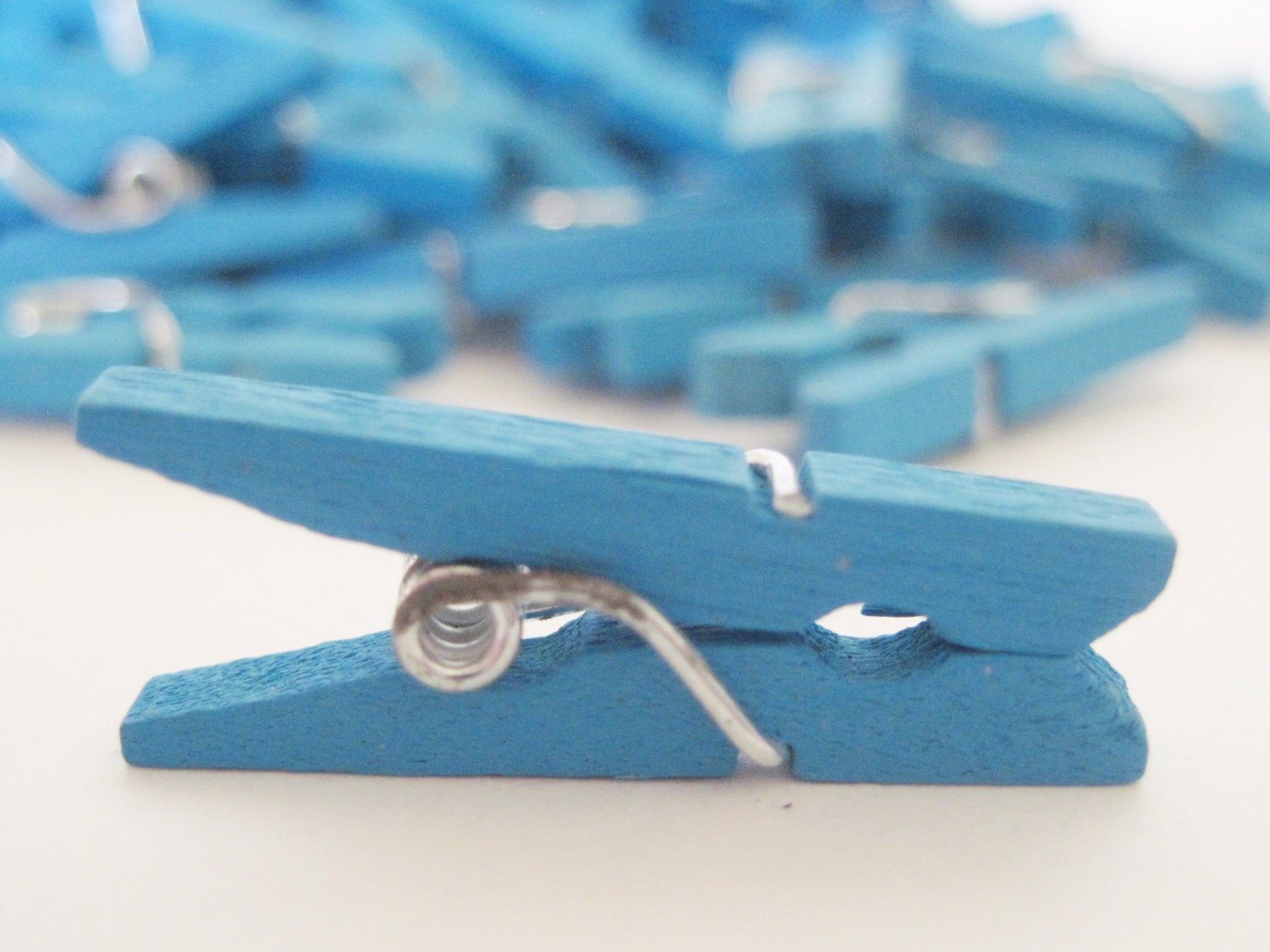 BRIGHT BLUE - 25 Mini Clothespins Il_570xn