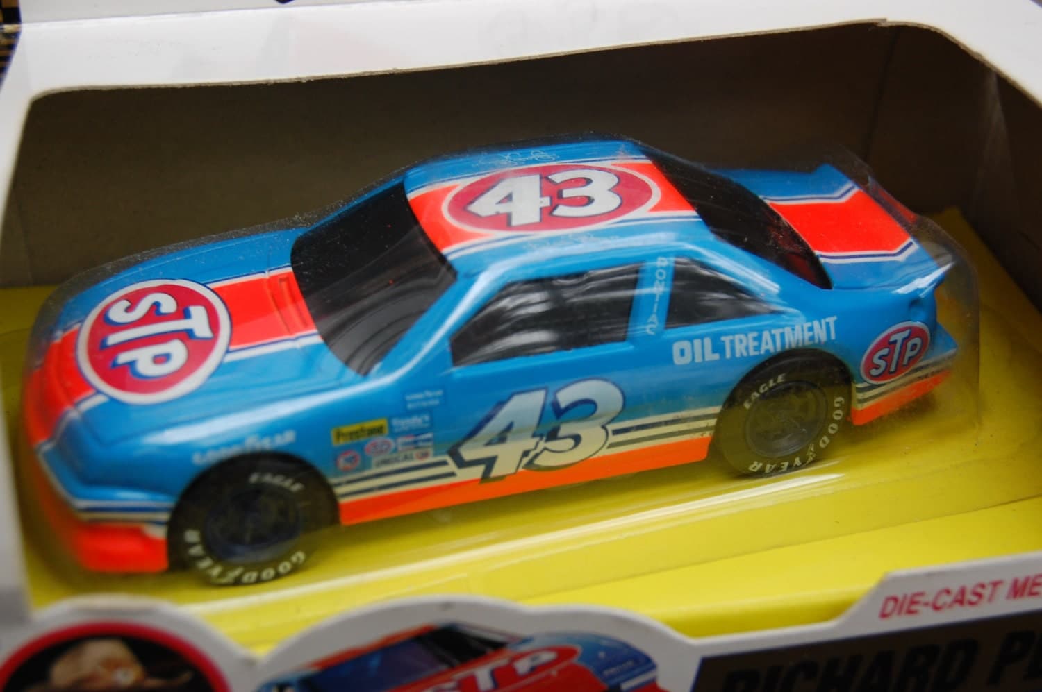 richard petty diecast collectibles