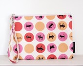 iPad mini or 7 inch tablet case -black cat in circle(pink)