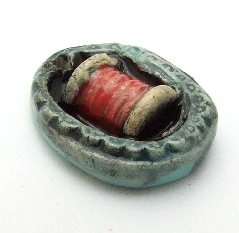 Thread Ceramic Pendant