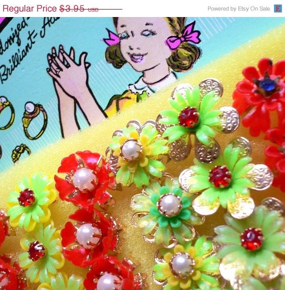 SALE 6pcs 60s DREAMY DIMESTORE Rings Vintage Jeweled Assortment Hong Kong