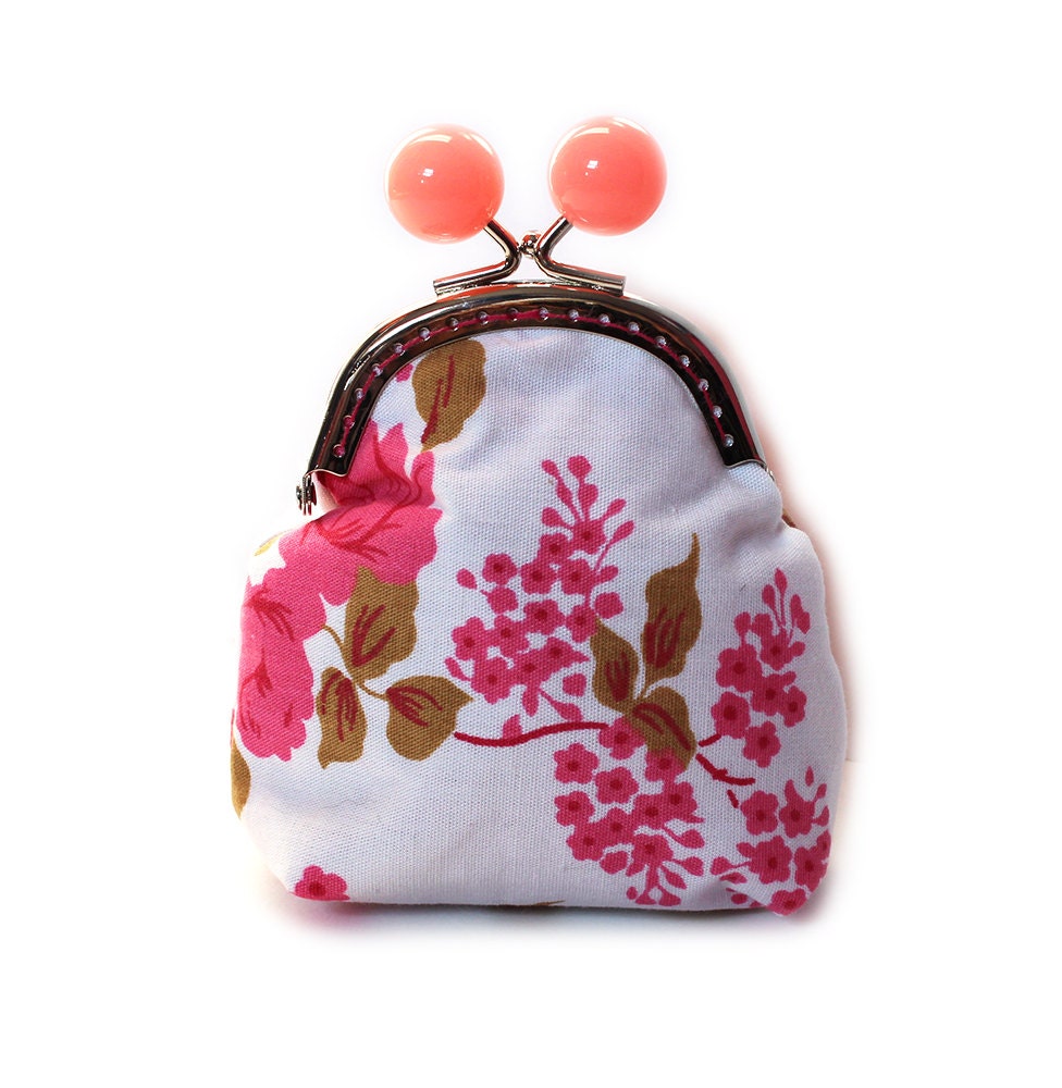 Pink clasp purse flowery - metal frame purse - pink bobble clasp - large - vintage flower fabric