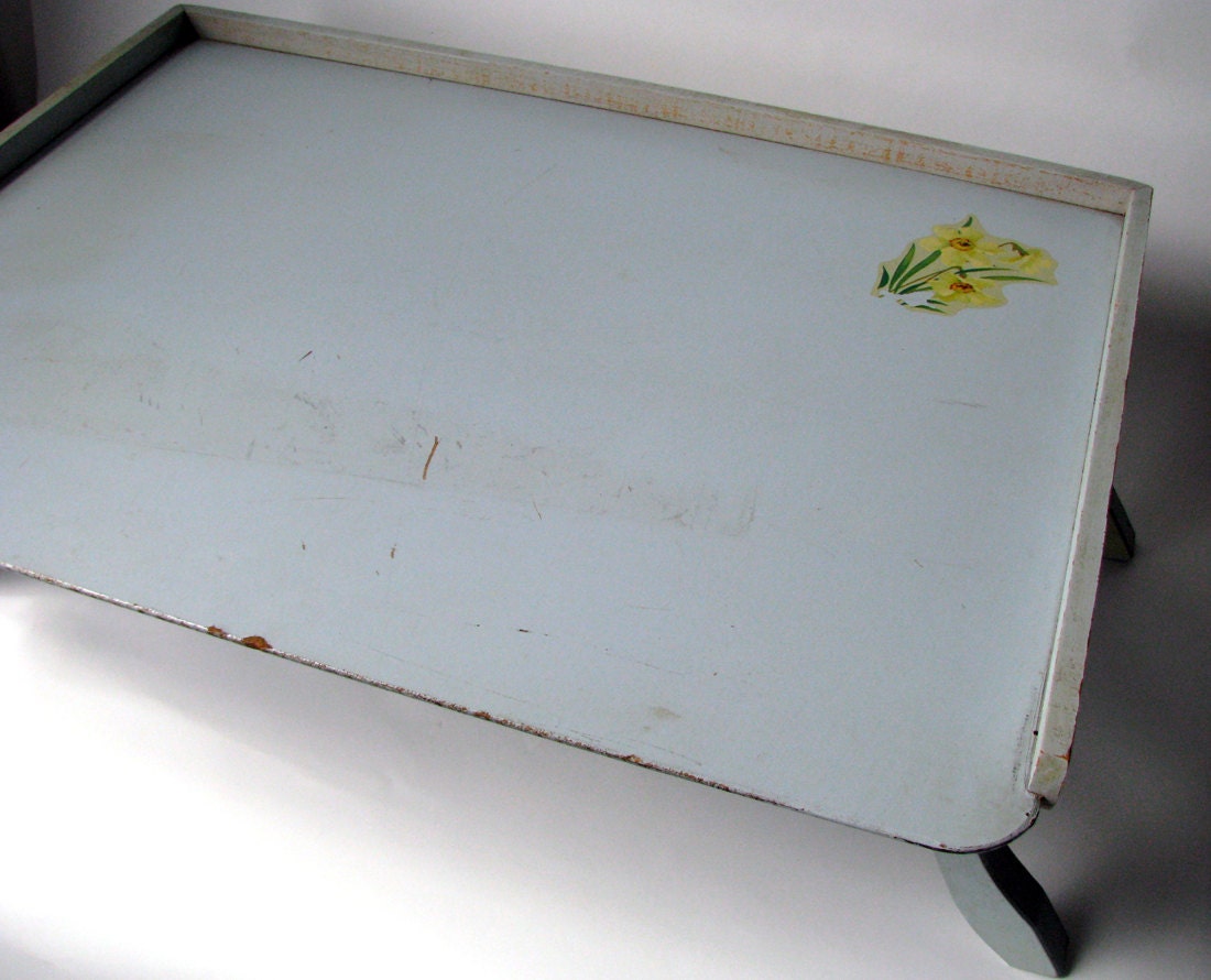 Vintage - Tray - Reading - Breakfast in Bed - Shabby Chic
