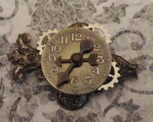 Steampunk Brooch Hat Pin Lapel Pin Silver Pewter Watch Gears