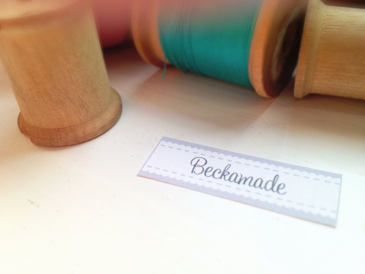 90 Clothing Labels - Gray and White Scalloped Design