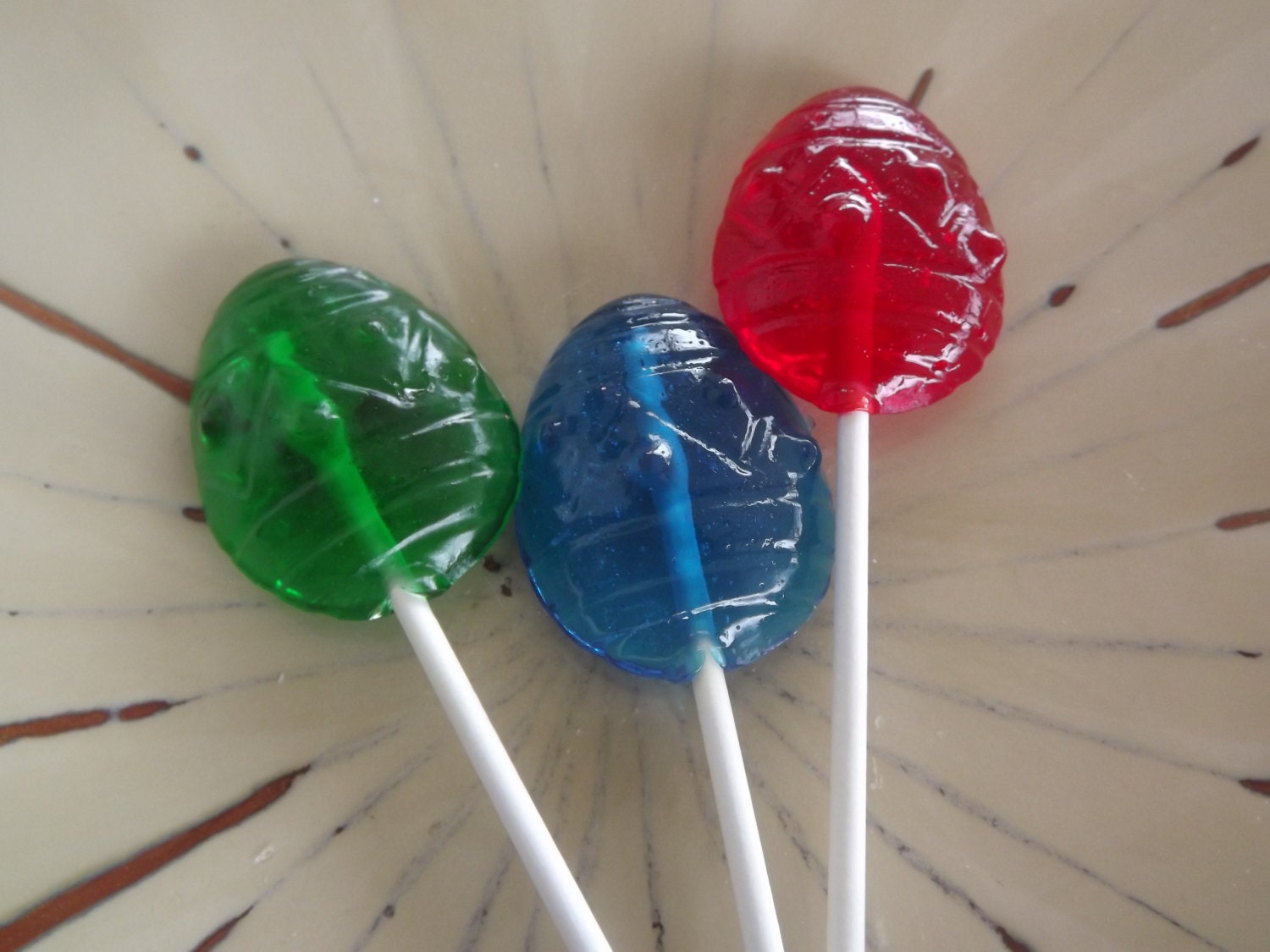 12 Easter Egg  Lollipop Sucker Party Candy