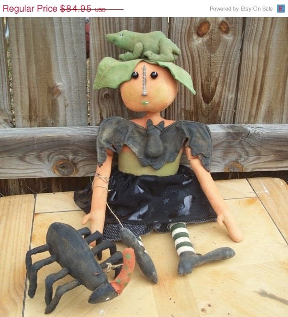 CustomerAppreciation Sale Primitive Halloween Pumpkin With Spider