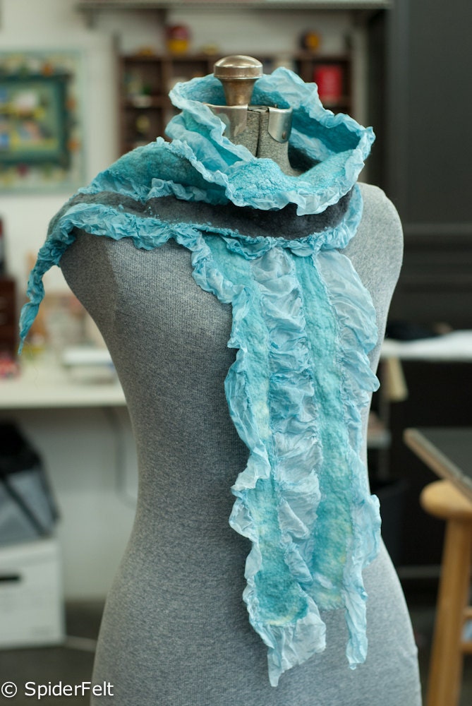 Nuansi Nunofelt Silk Merino Scarf
