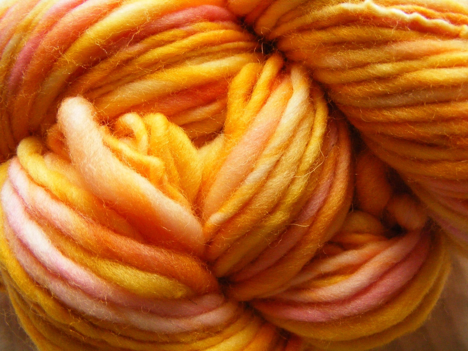 Handspun Wool Yarn LEMON GLACE 129yds 3.4oz 8wpi
