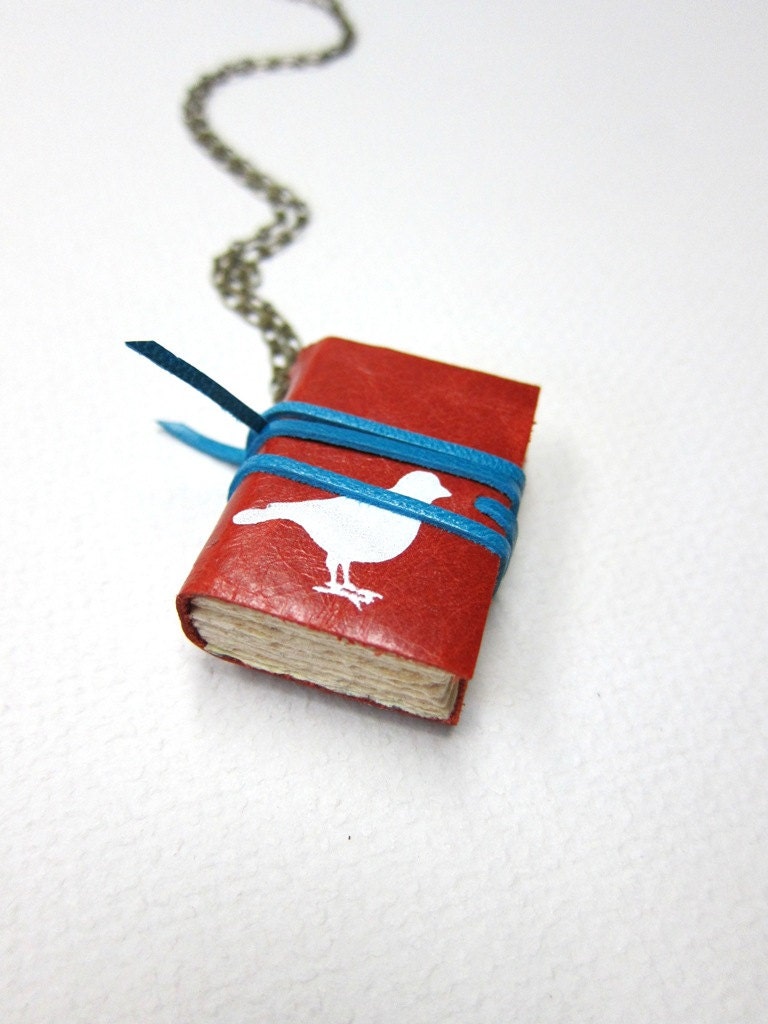 Blank Red Leather Book Necklace/Jewelery/Mini Diary with White Pigeon