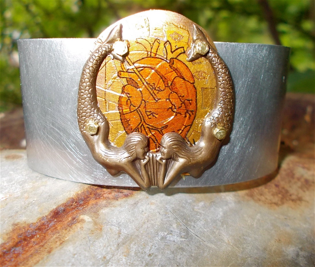 Victorian Cuff Bracelet, Victorian Jewelry, Steampunk Jewelry, Steampunk Bracelet, Steampunk Cuff, Mermaid Jewelry, Mermaid Cuff, Corazon