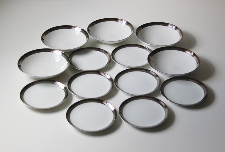 set of bread and salad plates by Wincraft Saturn pattern white with platinum band 13pcs excellent cond.